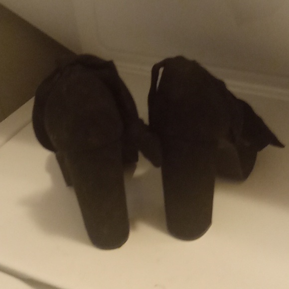 Wild diva black suade4 inch  chunky heel size 7 - Picture 4 of 5